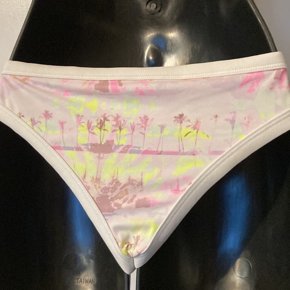 Victoria’s Secret PINK Women’s 2-Piece Bikini - Picture 6 of 10